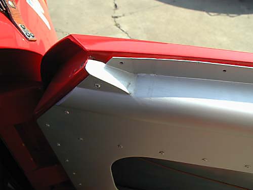 Ferrari 365 GTB4/C Comp Daytona passenger door jam