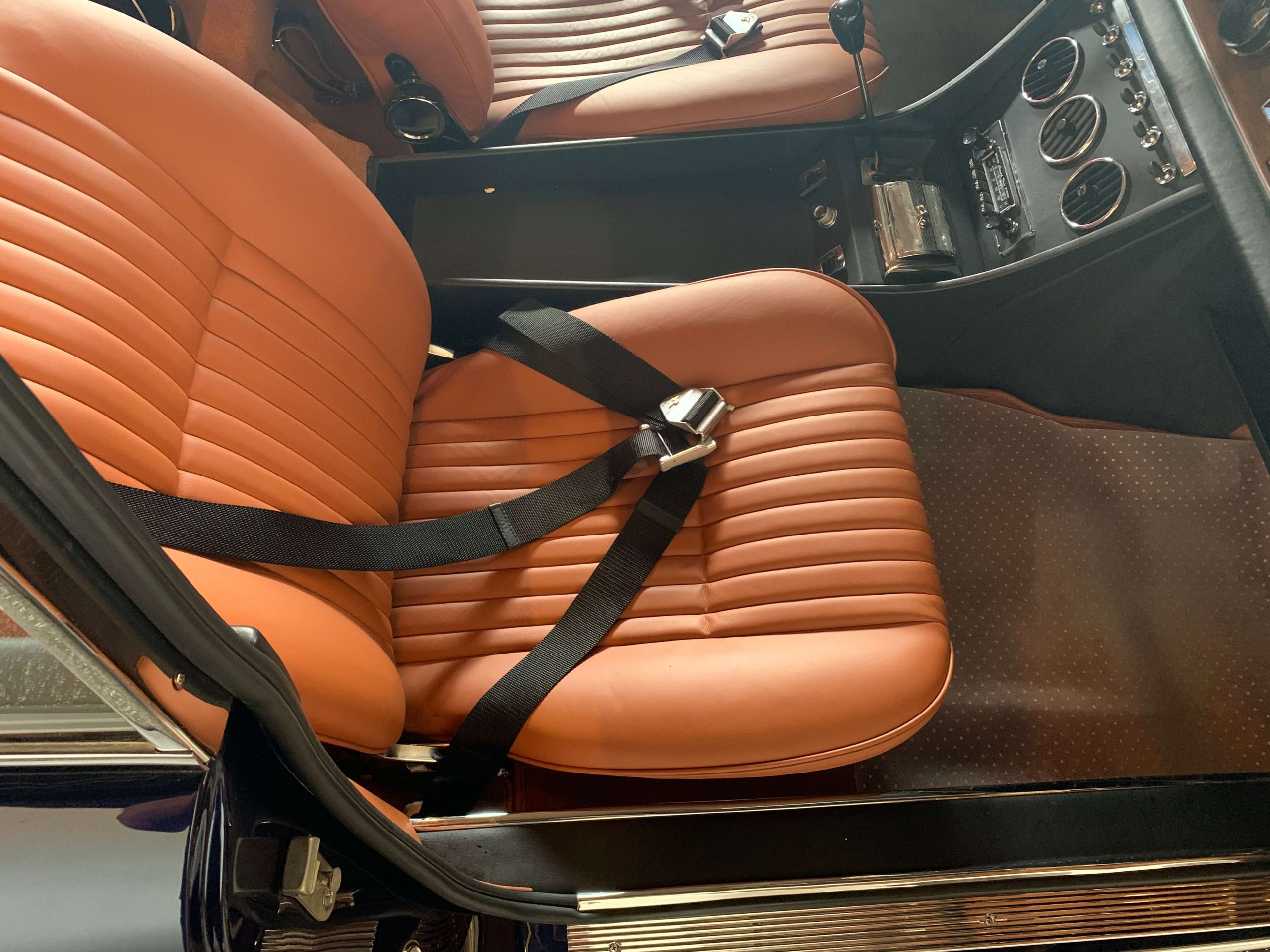 Ferrari 330 GTC Passenger's seat