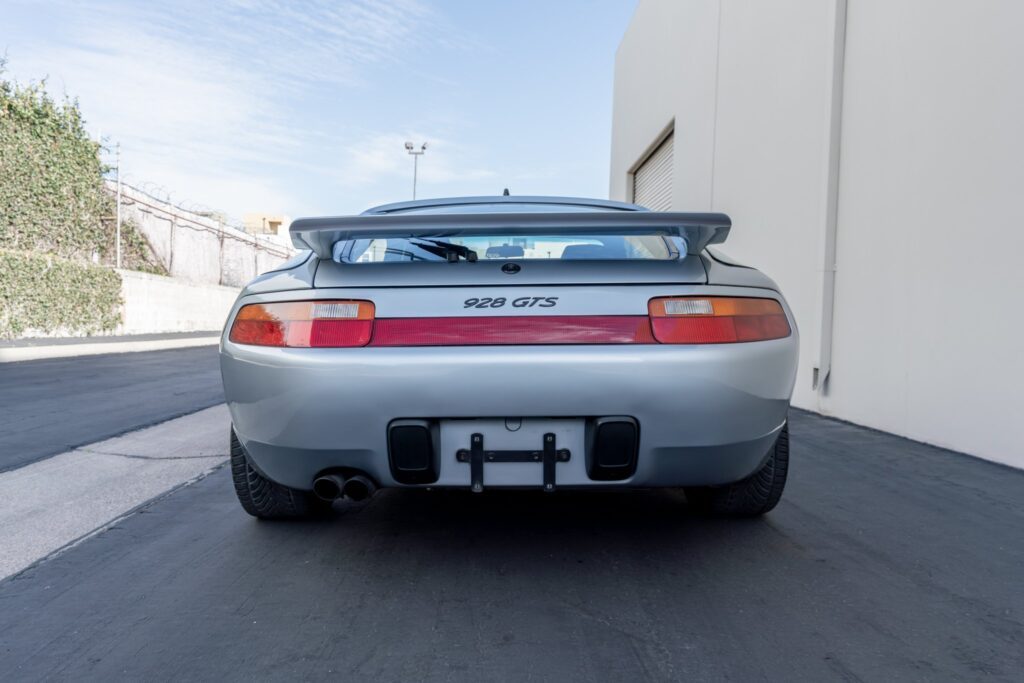 1995 Porsche 928 GTS #820114 | Exterior View 4