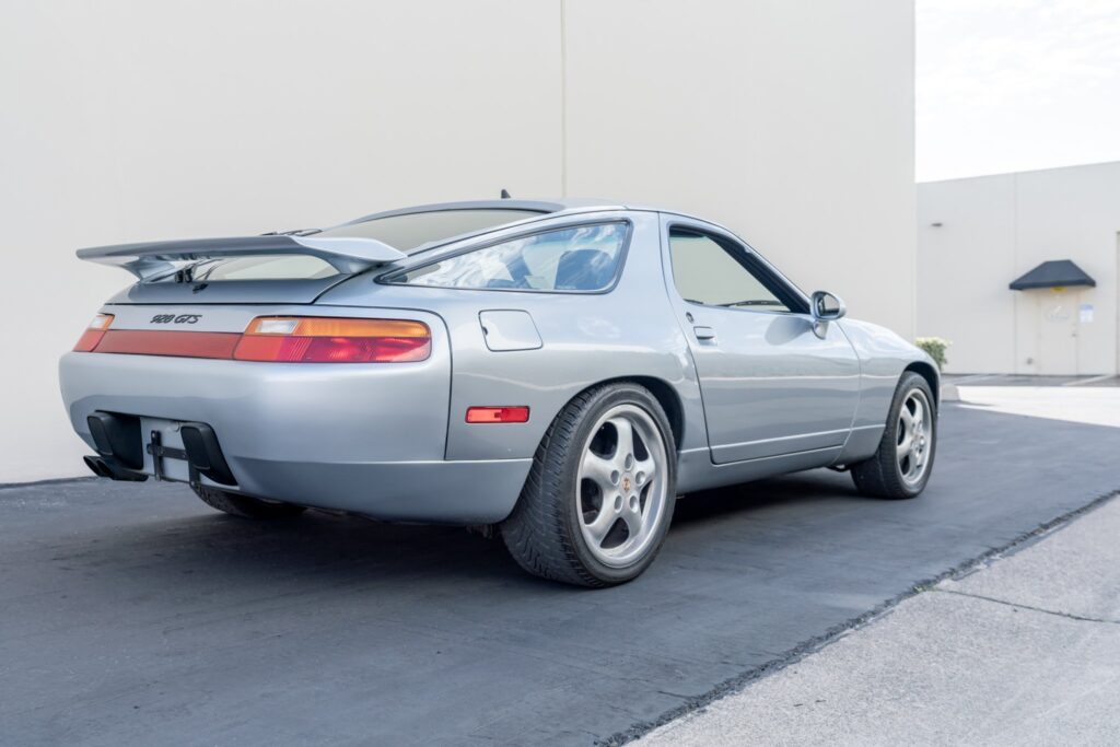 1995 Porsche 928 GTS #820114 | Exterior View 7