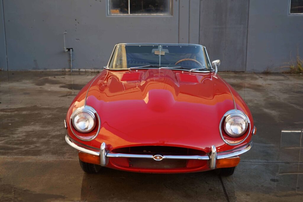 1969 Jaguar XKE Roadster #1R7437 | Exterior View 9