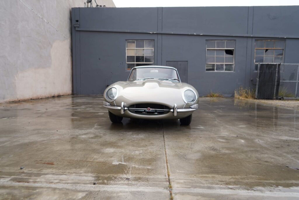 1965 Jaguar XKE Coupe #31588 | Exterior View 31