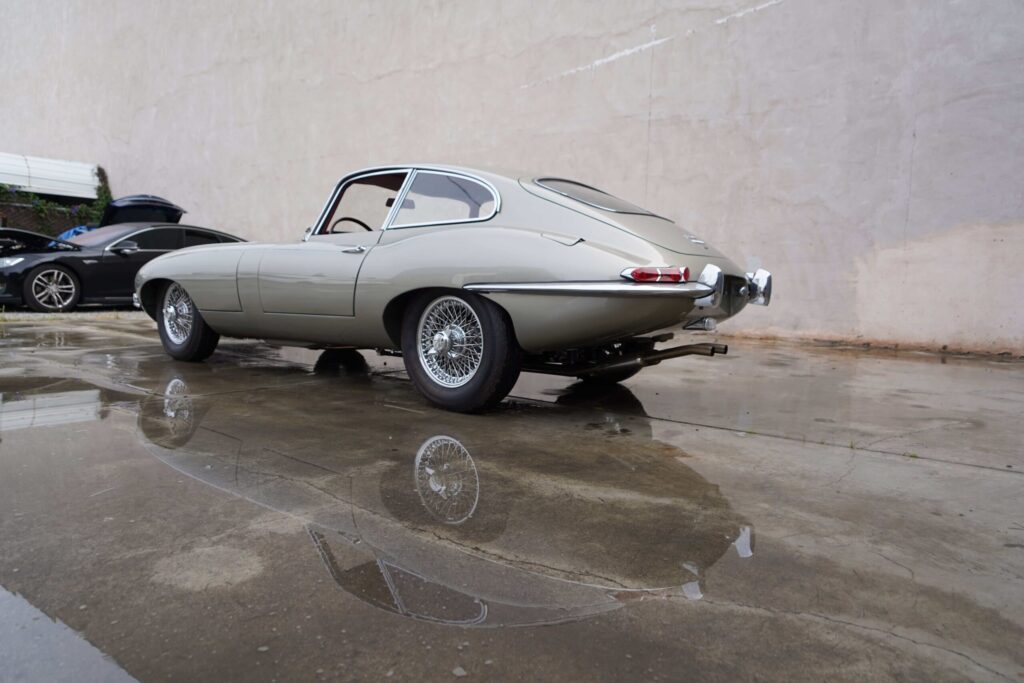 1965 Jaguar XKE Coupe #31588 | Exterior View 40