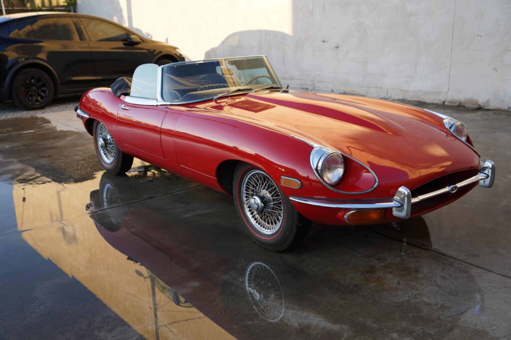 1969 Jaguar XKE Roadster #1R7437 | Exterior View 23