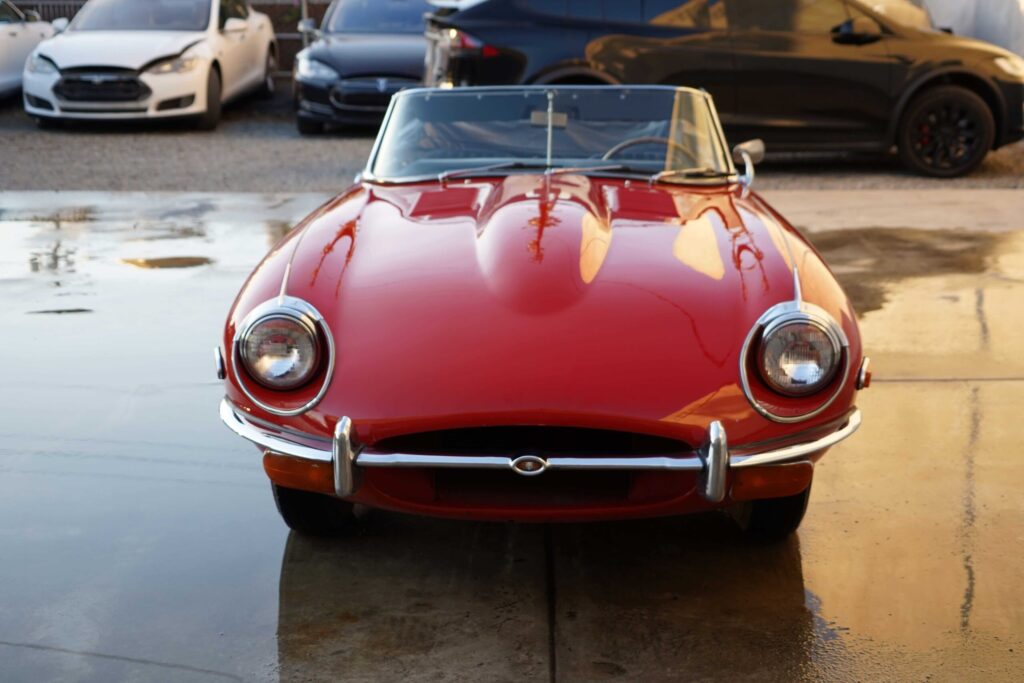 1969 Jaguar XKE Roadster #1R7437 | Exterior View 25