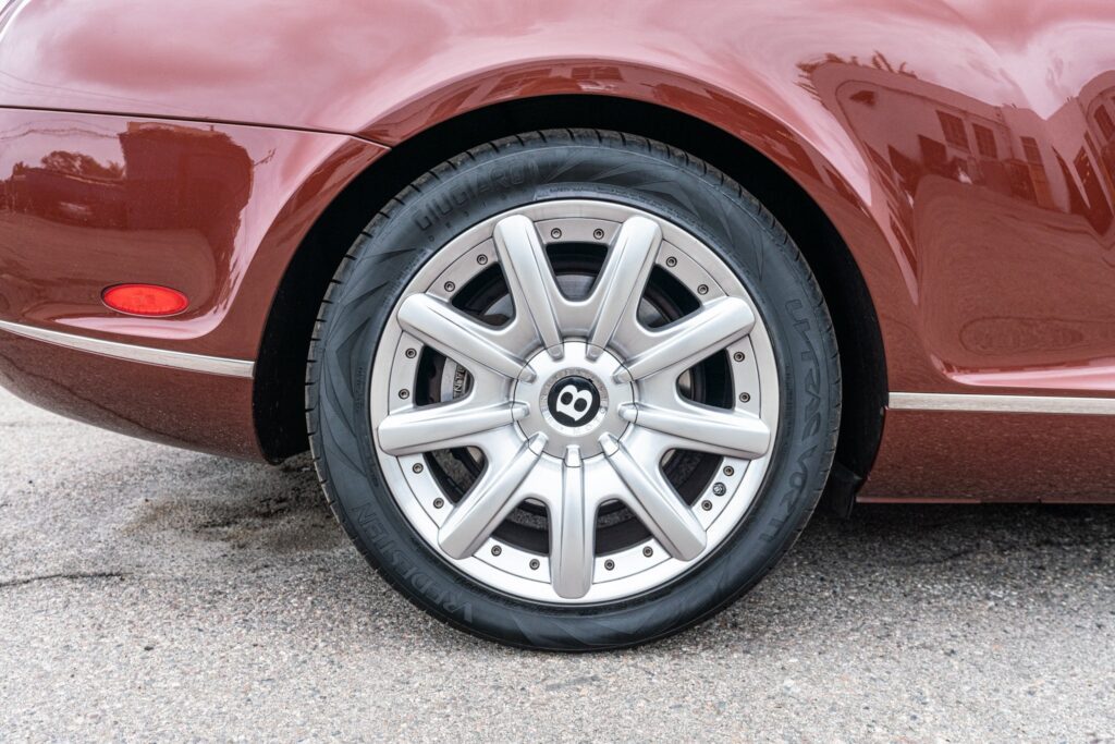 2005 Bentley Continental GT #027257 | Exterior View 16
