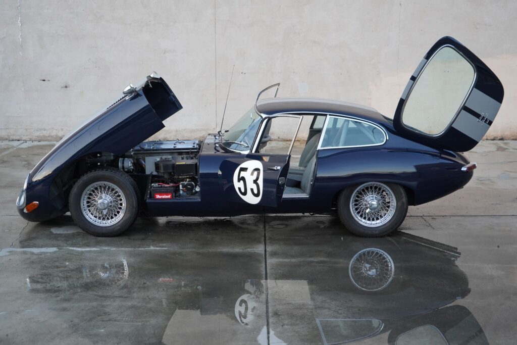 1967 Jaguar XKE Coupe #34054 | Exterior View 4