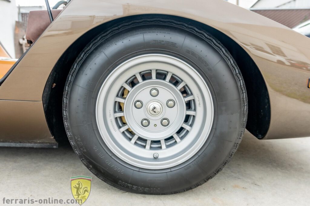 1978 Lamborghini Countach LP400 “Periscopio” #1120298 | Exterior View 3