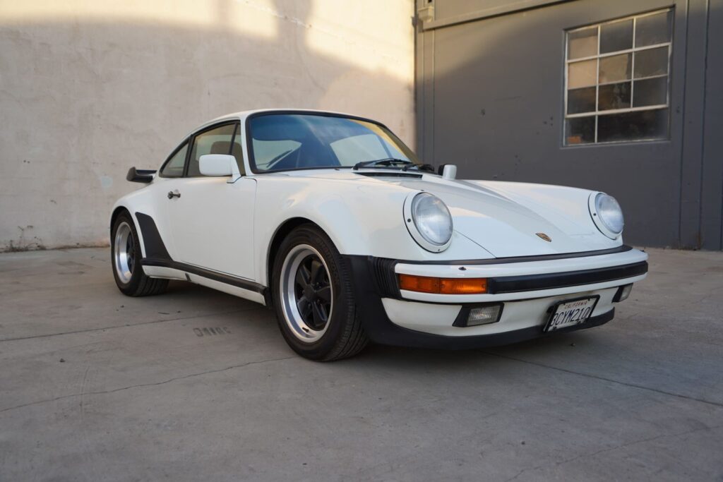 1987 930 Turbo s/n 51045 | Exterior View 7