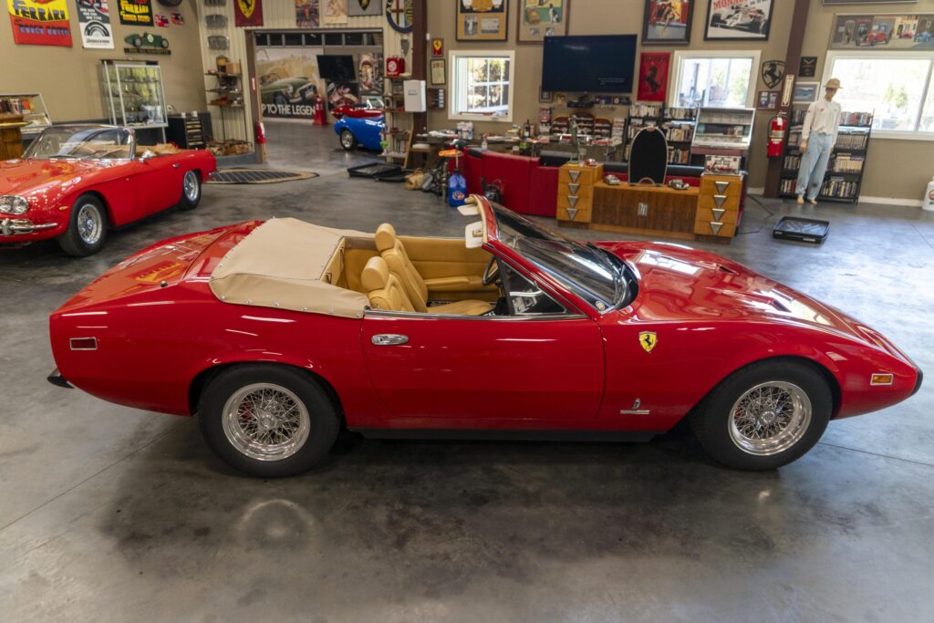 1972 Ferrari 365GTC/4 Convertible | Exterior View 35