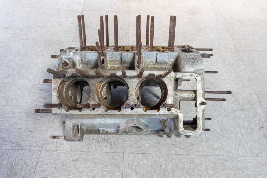 1965 Ferrari 206 SP engine block #23110 | Exterior View 4