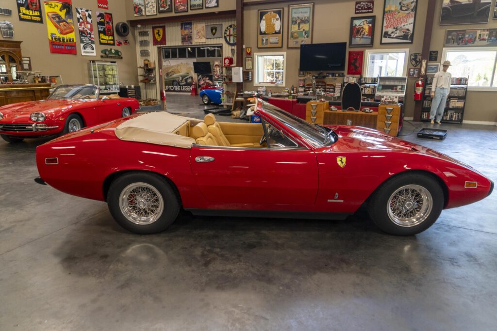 1972 Ferrari 365GTC/4 Convertible | Exterior View 36