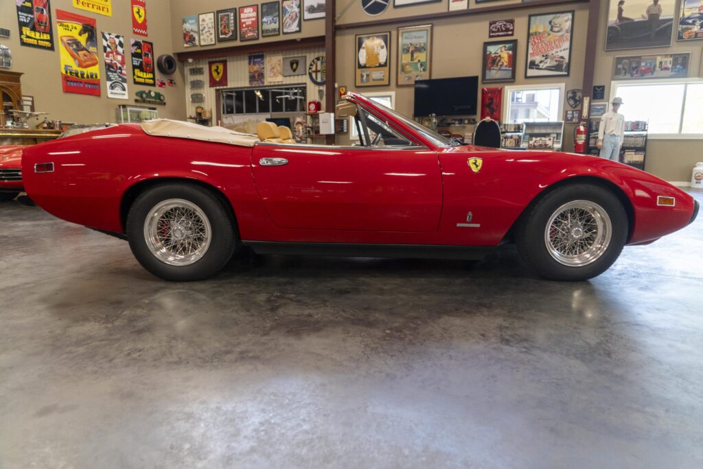 1972 Ferrari 365GTC/4 Convertible | Exterior View 37