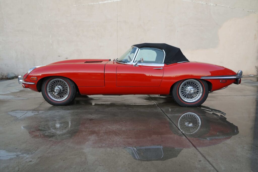 1969 Jaguar XKE Roadster #1R7437 | Exterior View 31