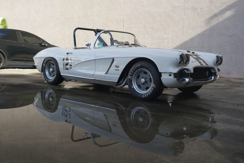 1962 Fuel Injected Corvette #106315 | Exterior View 46