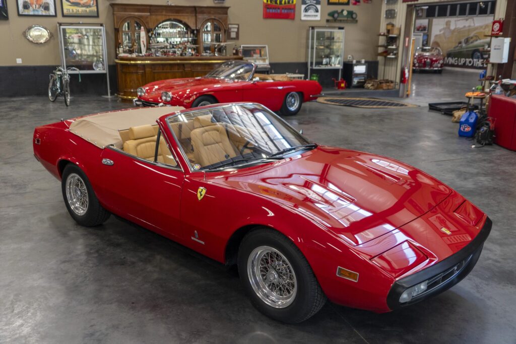 1972 Ferrari 365GTC/4 Convertible | Exterior View 38