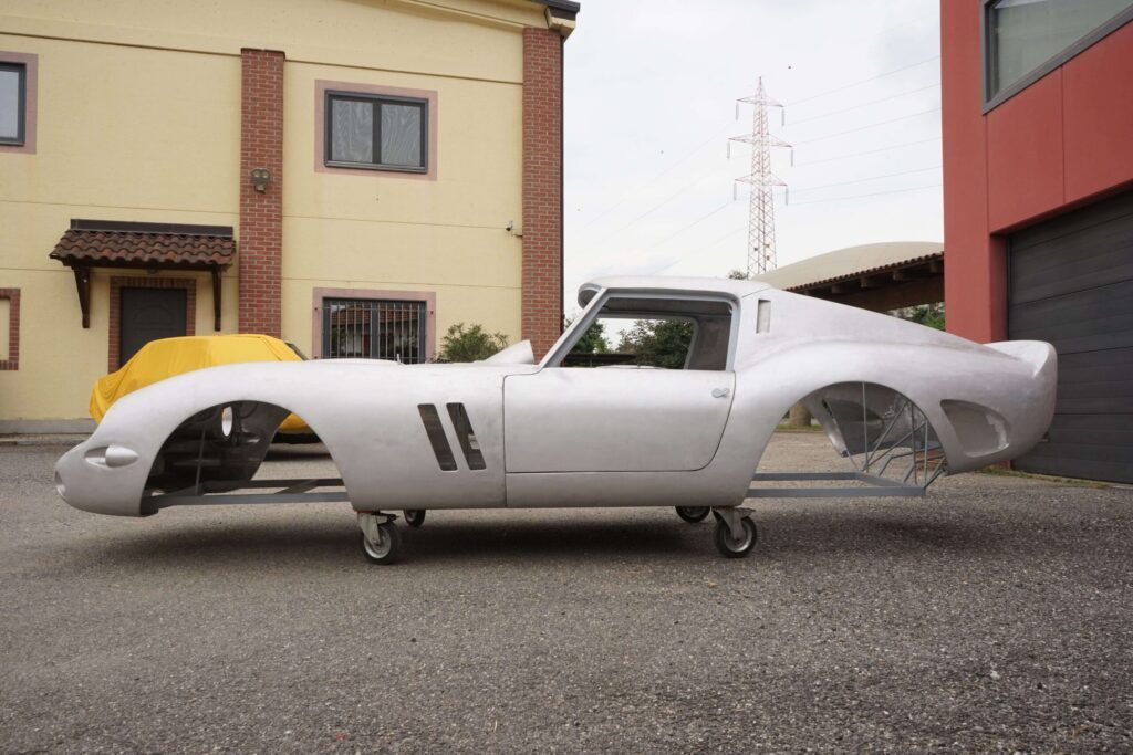 250 GTO Series I alloy body by Stefano Allegretti | Exterior View 23