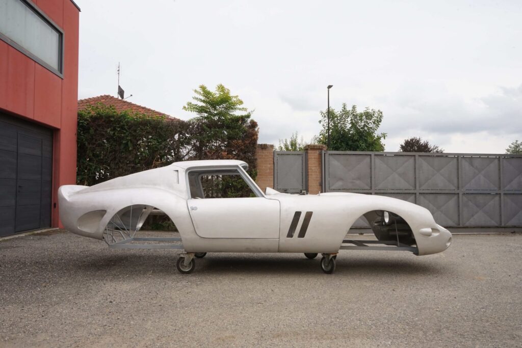 250 GTO Series I alloy body by Stefano Allegretti | Exterior View 26