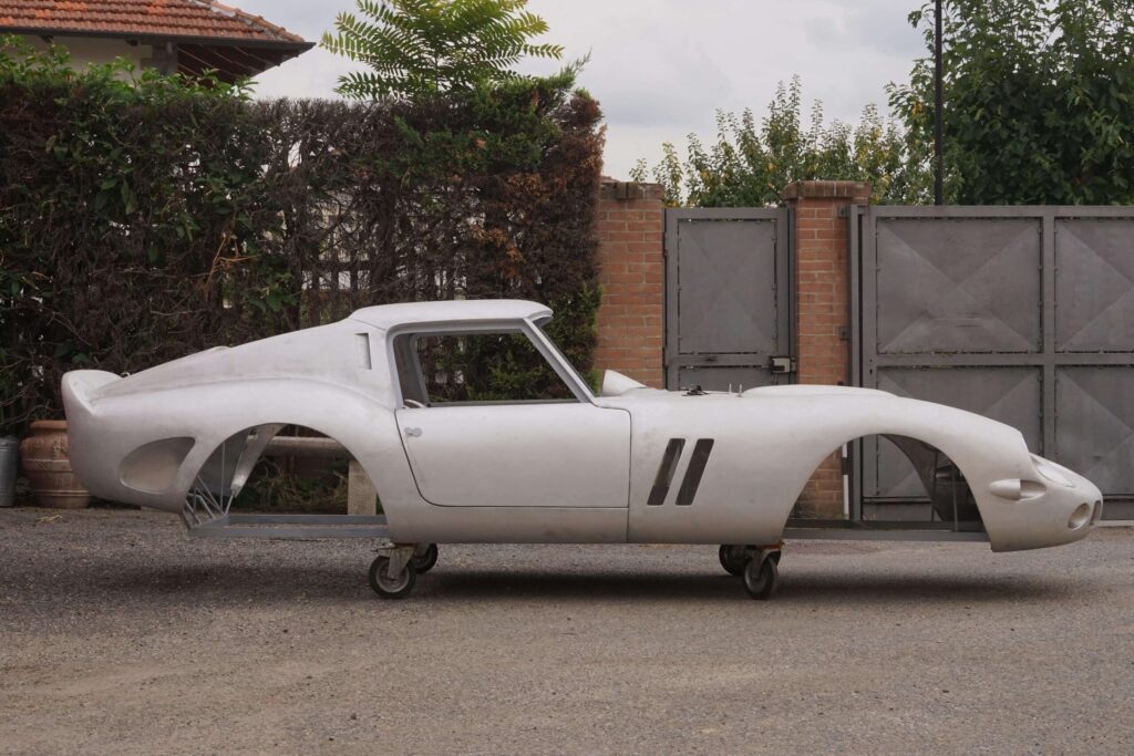 250 GTO Series I alloy body by Stefano Allegretti | Exterior View 27