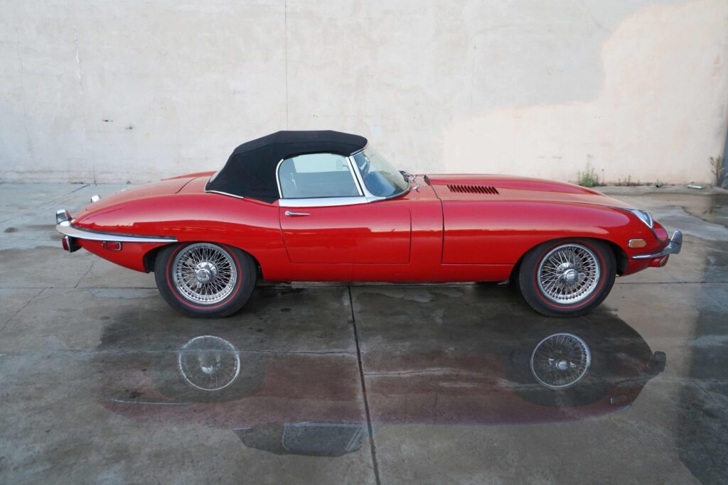 1969 Jaguar XKE Roadster #1R7437 | Exterior View 35
