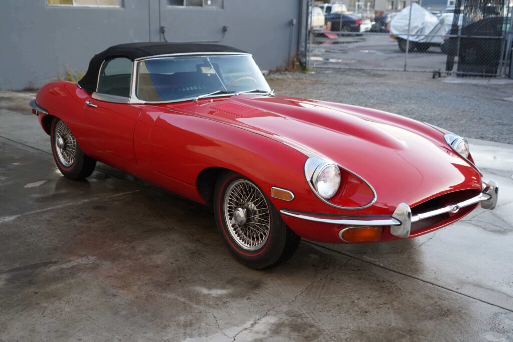 1969 Jaguar XKE Roadster #1R7437 | Exterior View 37