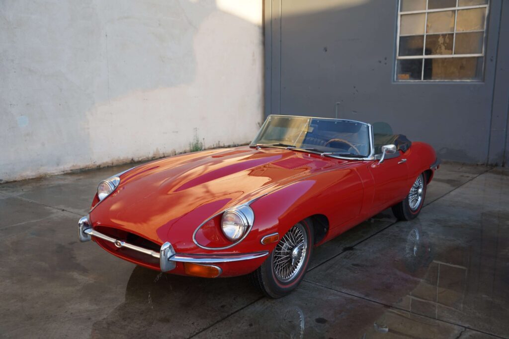 1969 Jaguar XKE Roadster #1R7437 | Exterior View 11