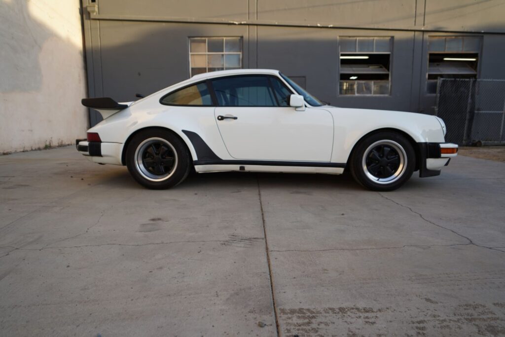 1987 930 Turbo s/n 51045 | Exterior View 10
