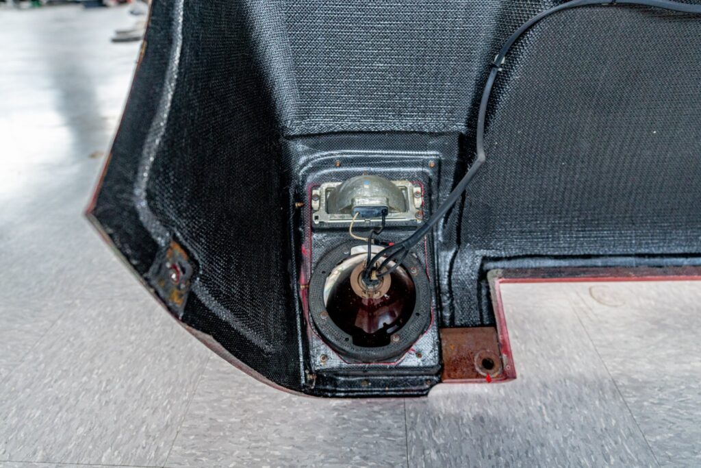 original spare nose from ferrari 333 SP #06 | Exterior View 18
