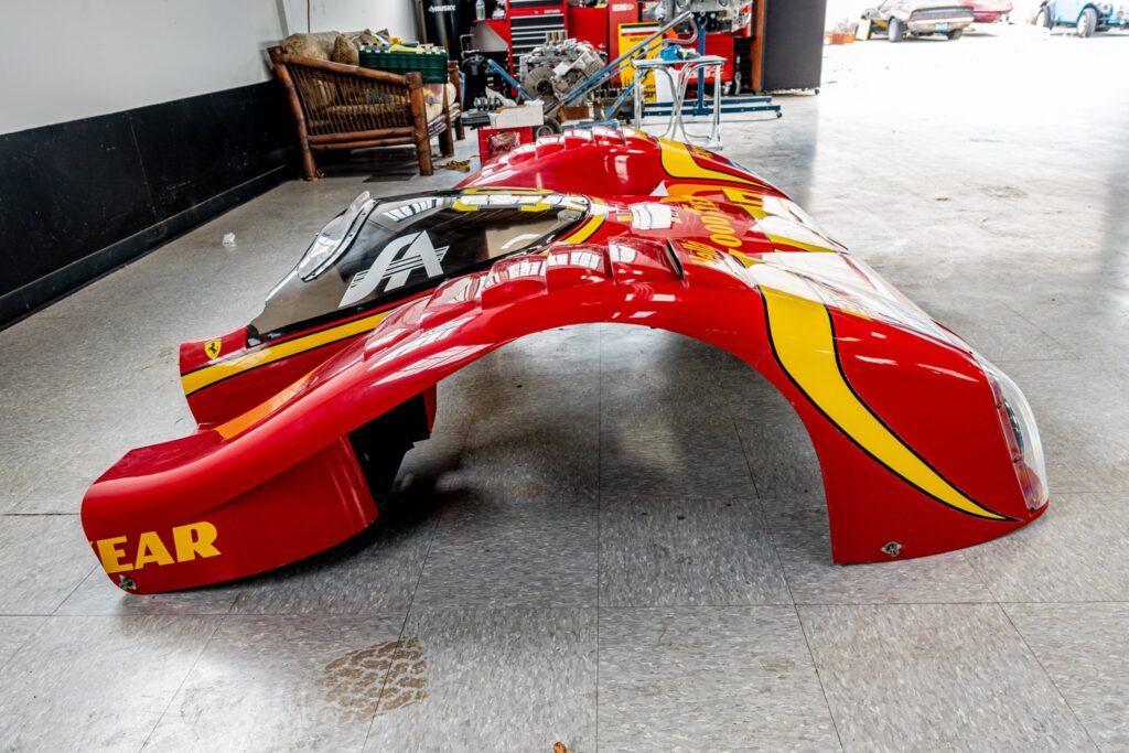 original spare nose from ferrari 333 SP #06 | Exterior View 7