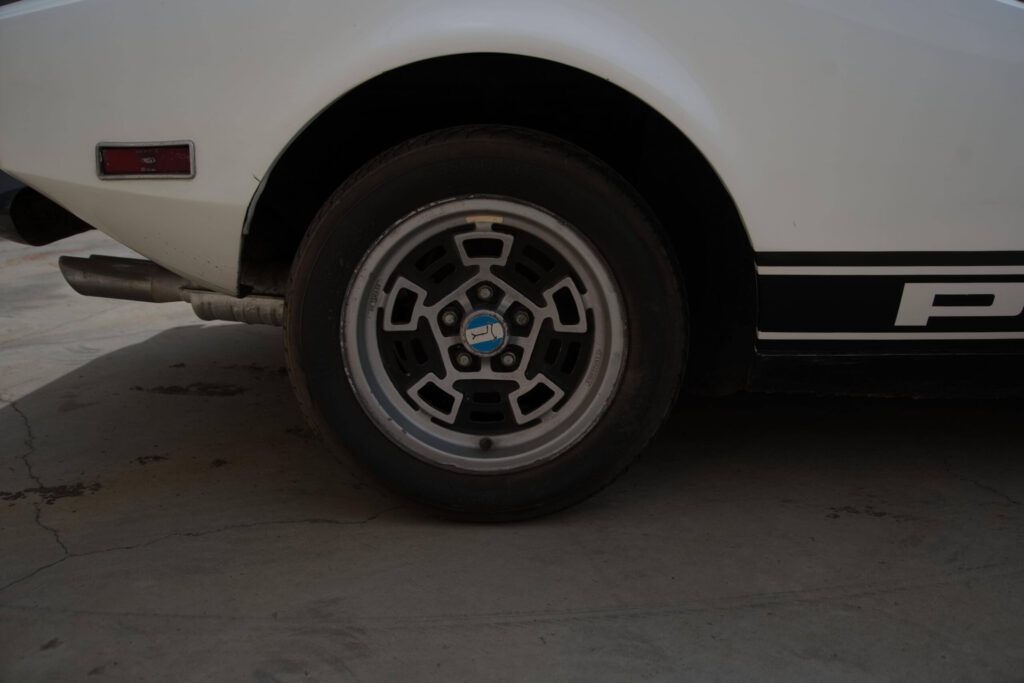 1973 De Tomaso Pantera #4392 | Exterior View 19