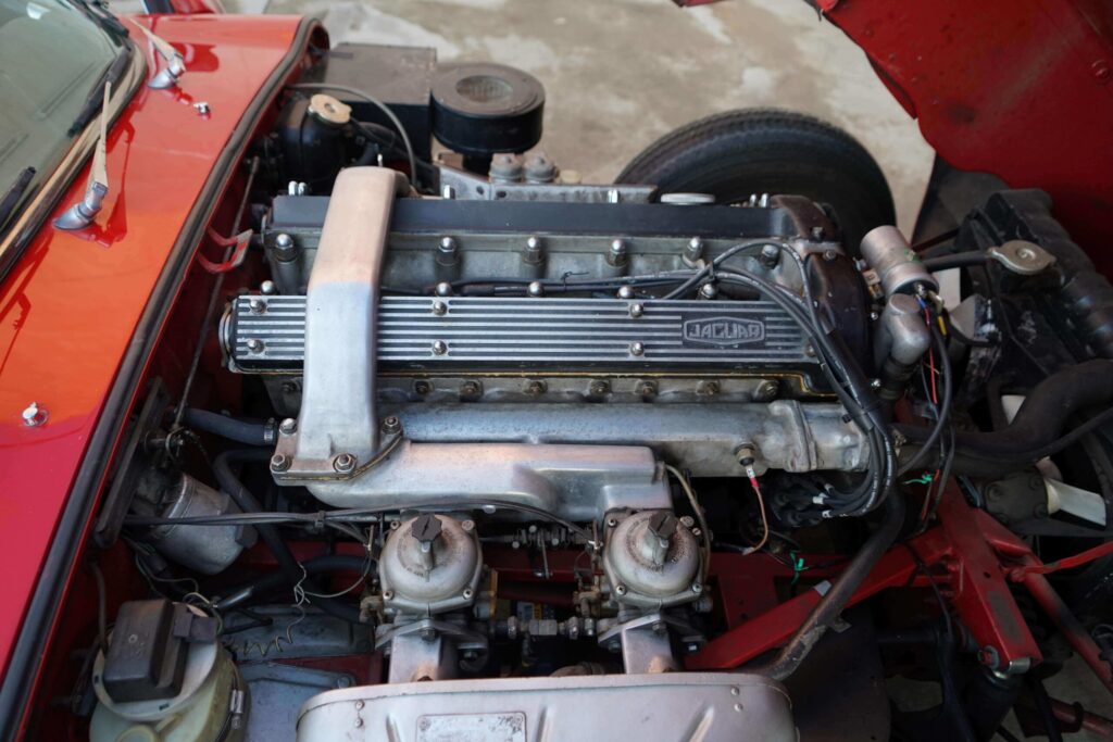 1969 Jaguar XKE Roadster #1R7437 | Exterior View 44