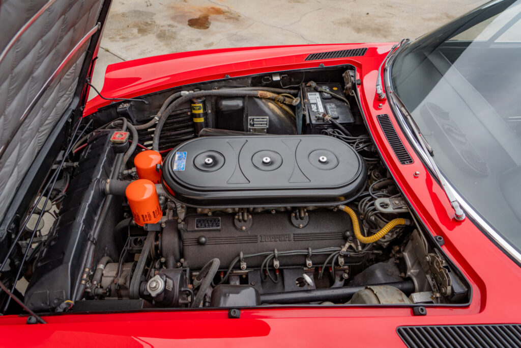 1970 Ferrari 365 GT 2+2 #13049 | Exterior View 27
