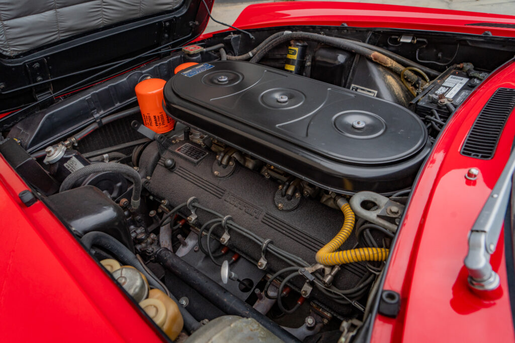1970 Ferrari 365 GT 2+2 #13049 | Exterior View 30