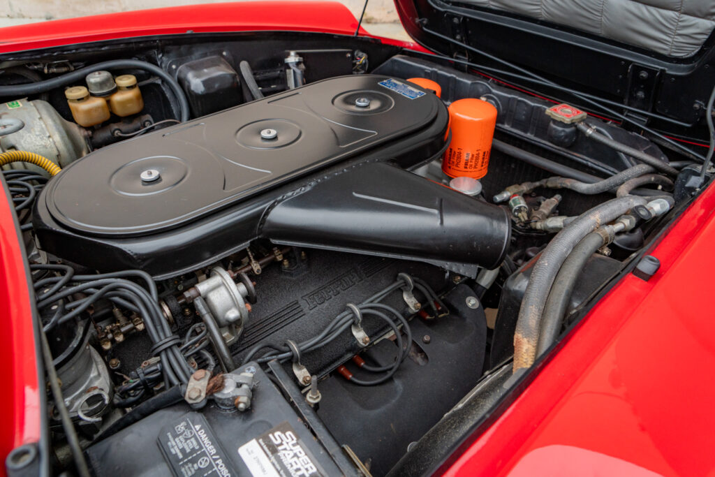 1970 Ferrari 365 GT 2+2 #13049 | Exterior View 35