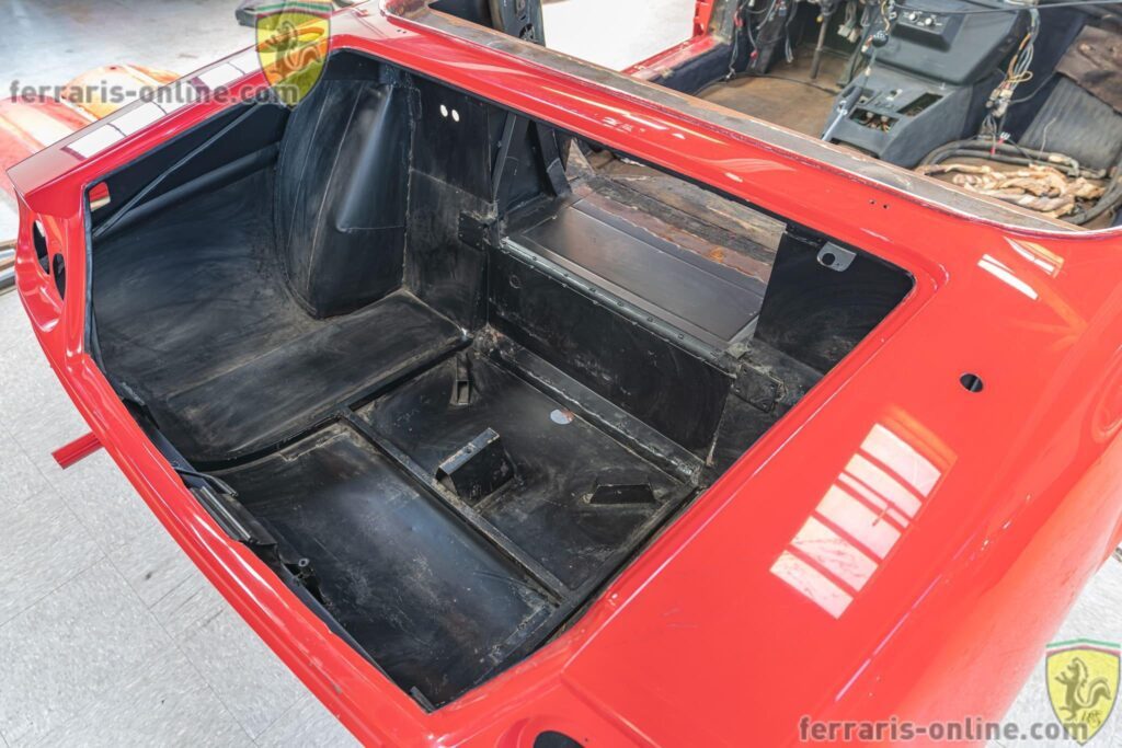 Barn Find 1973 Ferrari 365 GTS/4 (Daytona Spyder) #17041 | Exterior View 5