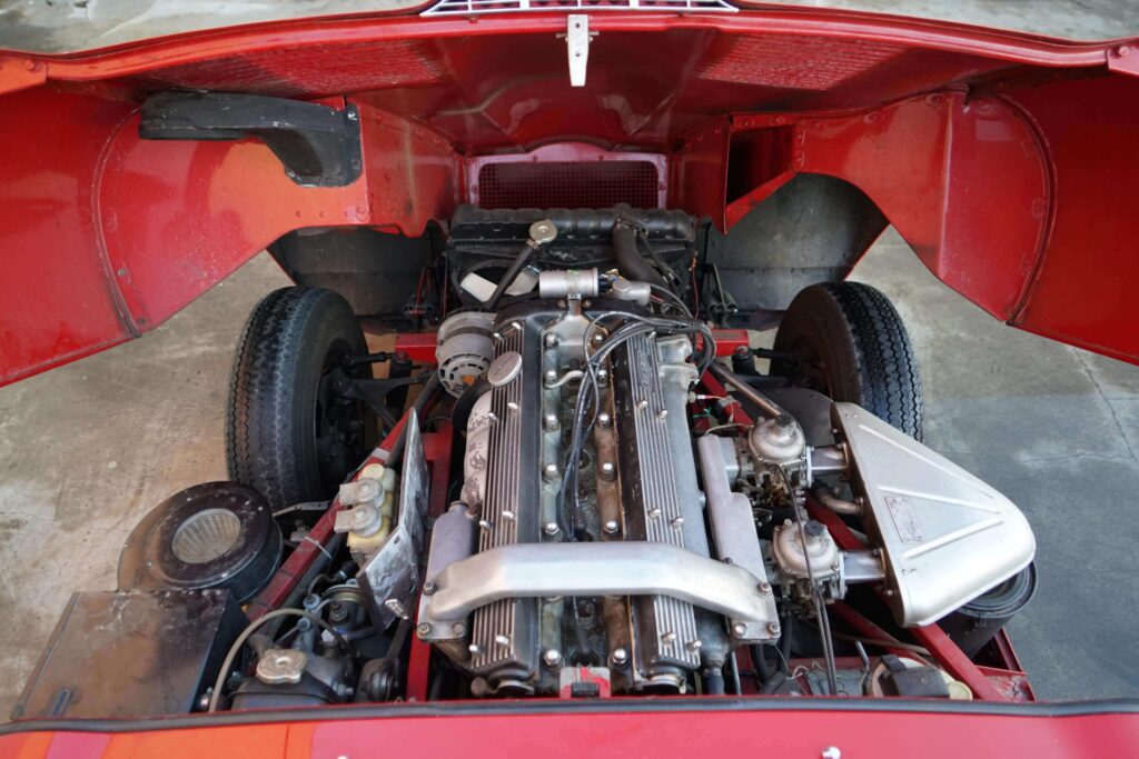 1969 Jaguar XKE Roadster #1R7437 | Exterior View 46