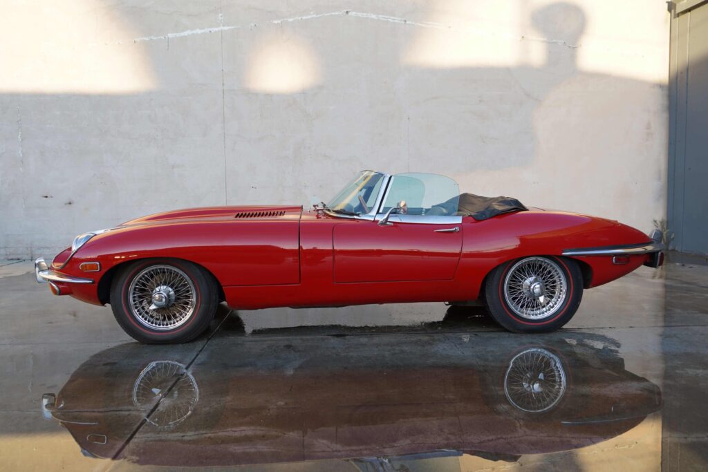 1969 Jaguar XKE Roadster #1R7437 | Exterior View 13
