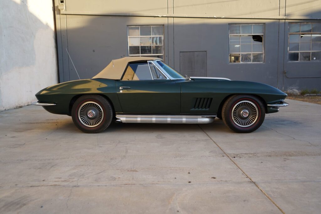 1967 Corvette 427/390 hp Convertible #104477 | Exterior View 27
