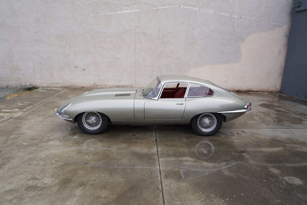 1965 Jaguar XKE Coupe #31588 | Exterior View 35