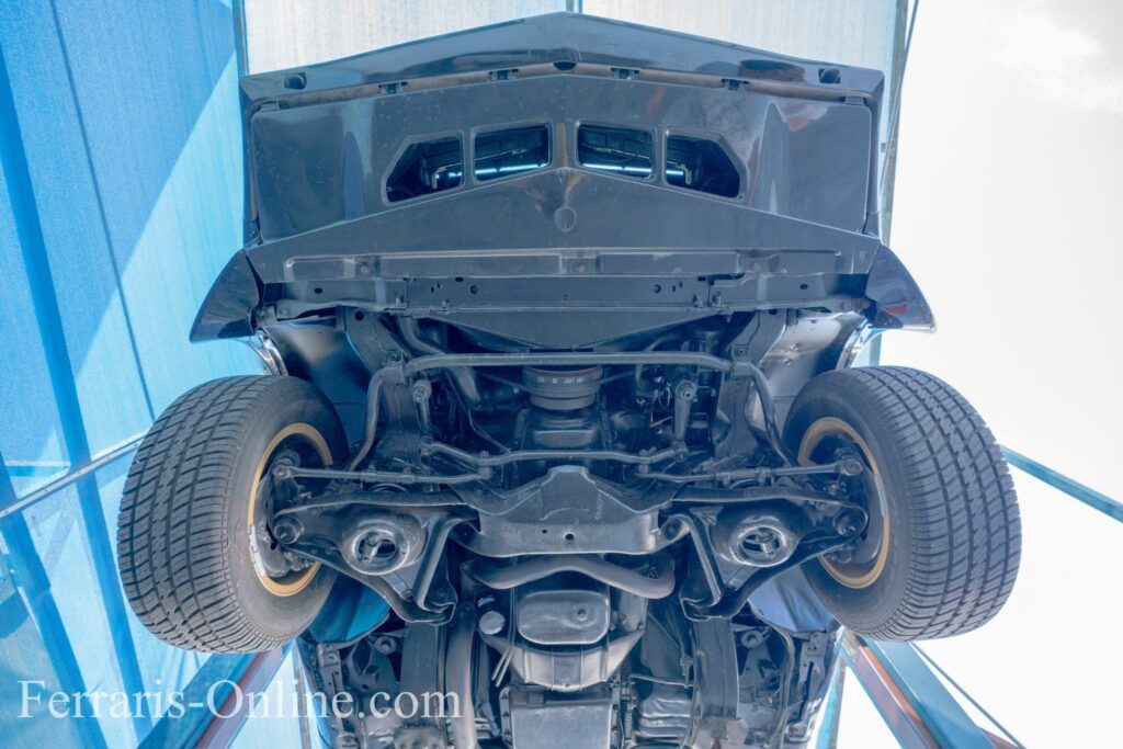 Burt Reynolds, Smokey and the Bandit, 1977 Pontiac Trans Am Y82 | Exterior View 21