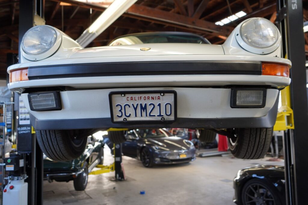 1987 930 Turbo s/n 51045 | Exterior View 18