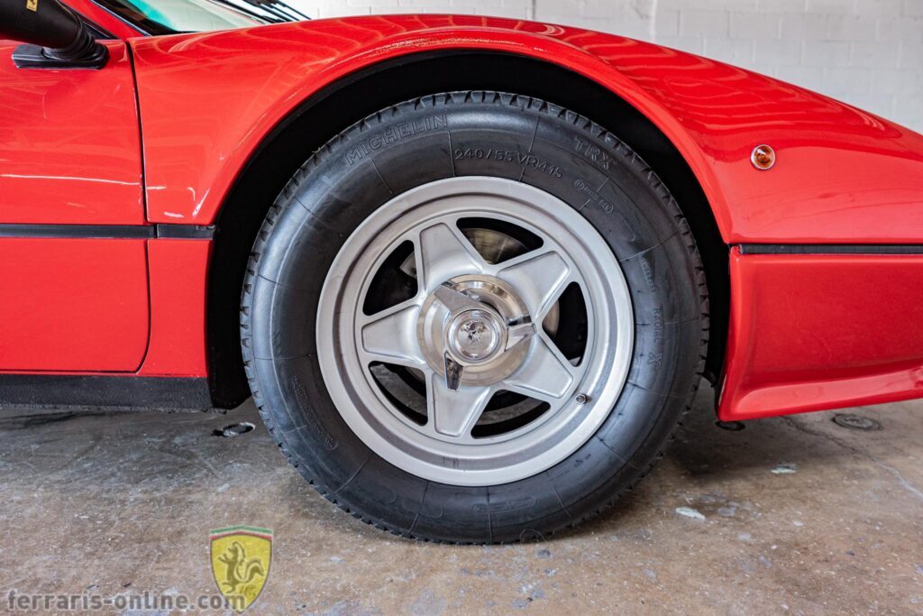 1984 Ferrari 512 BBi (Berlinetta Boxer) #51339 | Exterior View 26
