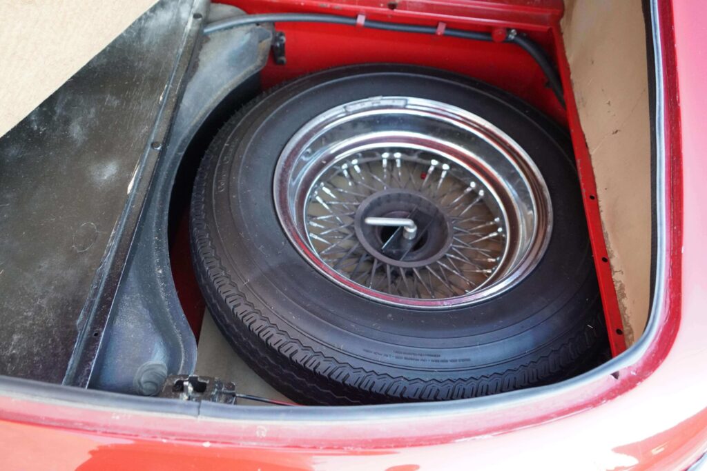 1969 Jaguar XKE Roadster #1R7437 | Exterior View 47