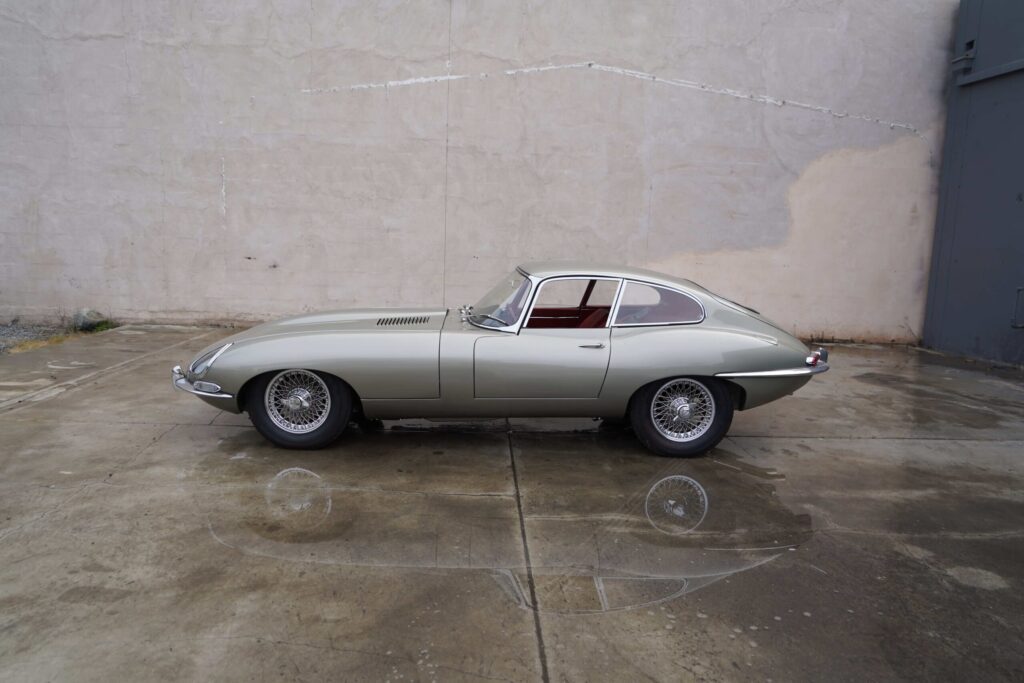 1965 Jaguar XKE Coupe #31588 | Exterior View 36