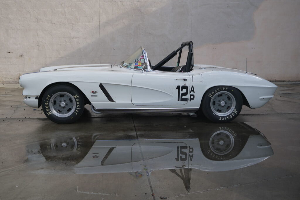 1962 Fuel Injected Corvette #106315 | Exterior View 30