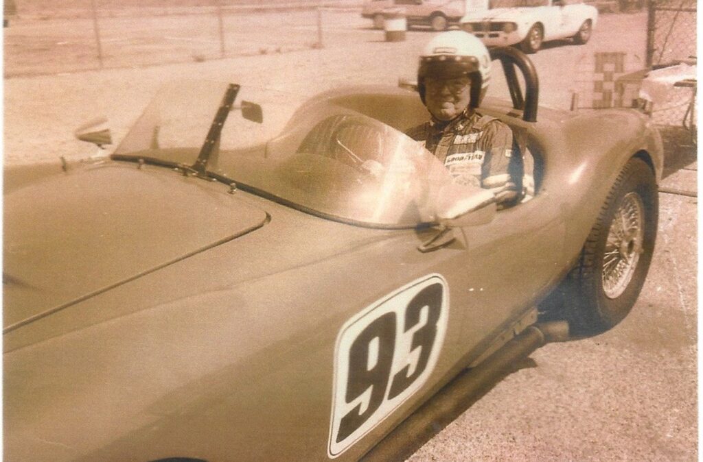 1958 Devin SS #SR4-1 | Exterior View 61