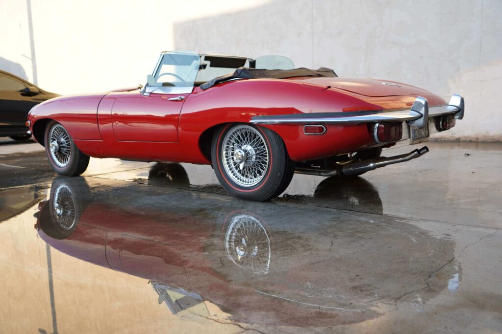 1969 Jaguar XKE Roadster #1R7437 | Exterior View 16