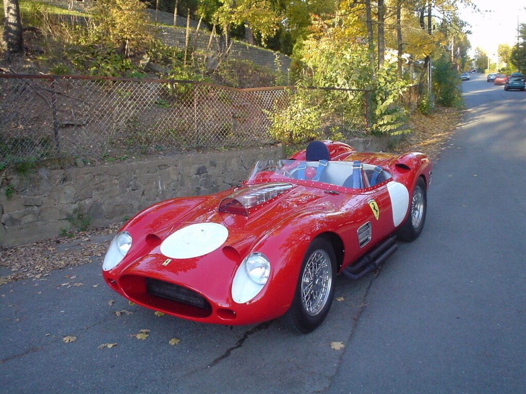 1959 Ferrari 250 TestaRossa replica #4935 | Exterior View 4