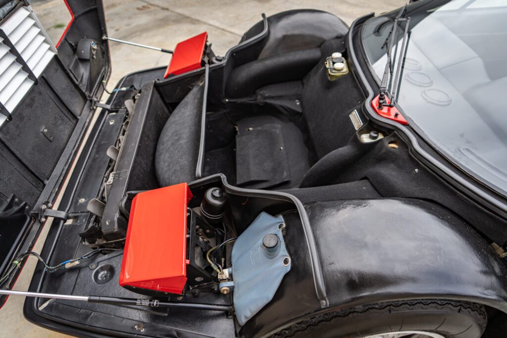 1981 Ferrari 512 BB #33625 | Exterior View 46
