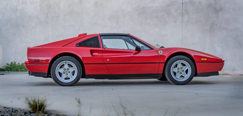 1987 Ferrari 328 GTS #70695 | Exterior View 5
